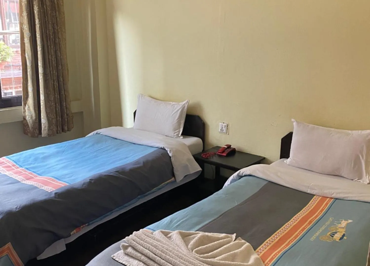Bag Packer'S Lodge Катманду Гостевой дом